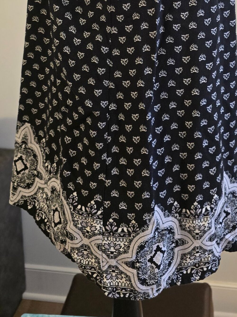 Boho Sleeveless Halter Top - Picture 3 of 4